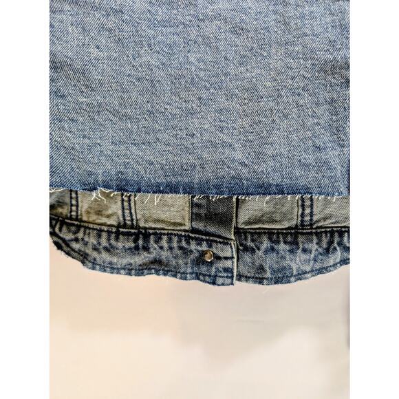 Juicy Couture Cropped Denim Jacket Heart Elbow Patches‎ NWT Size L - Picture 4 of 8